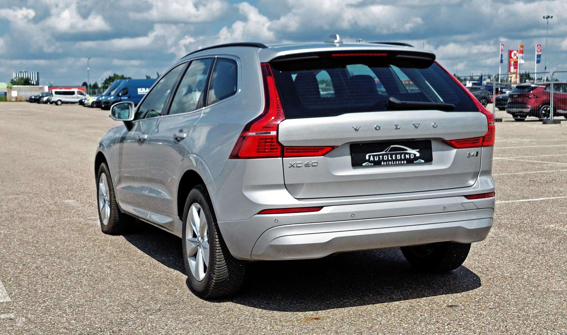Volvo XC60 B5 2021 — прев’ю 3